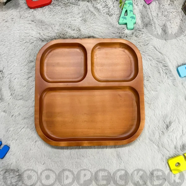 Square baby plates with 3 compartments